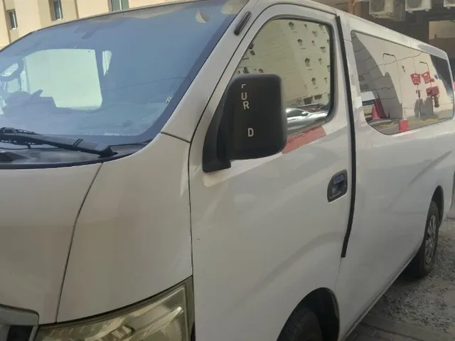 صورة 2014 نيسان أورفان