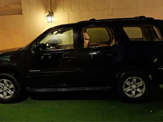 Photo of 2012 GMC Yukon