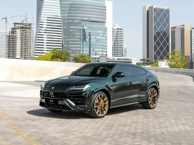 Photo of 2020 Lamborghini Urus