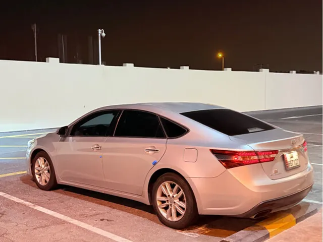 Photo of 2014 Toyota Avalon XLE