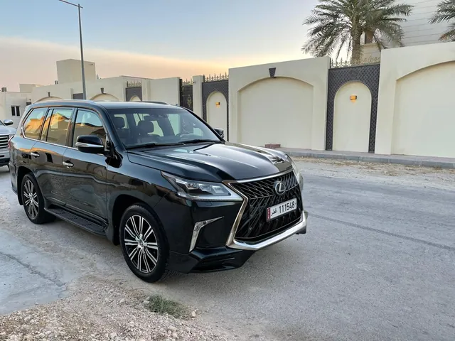 صورة 2018 لكزس LX 570
