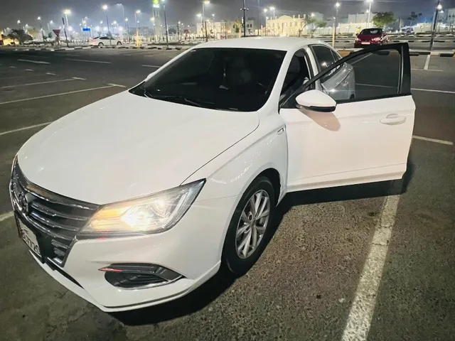 صورة 2022 إم جي 5