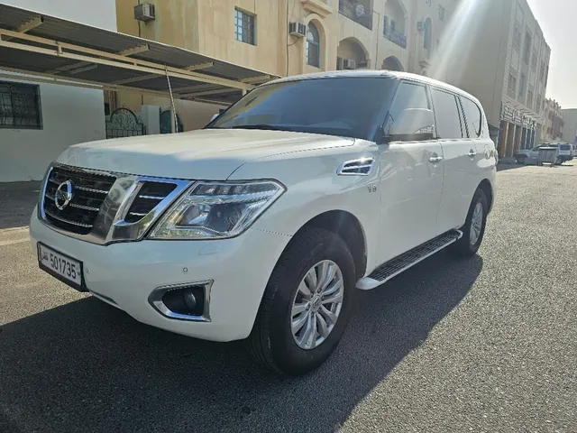 صورة 2015 نيسان باترول SE