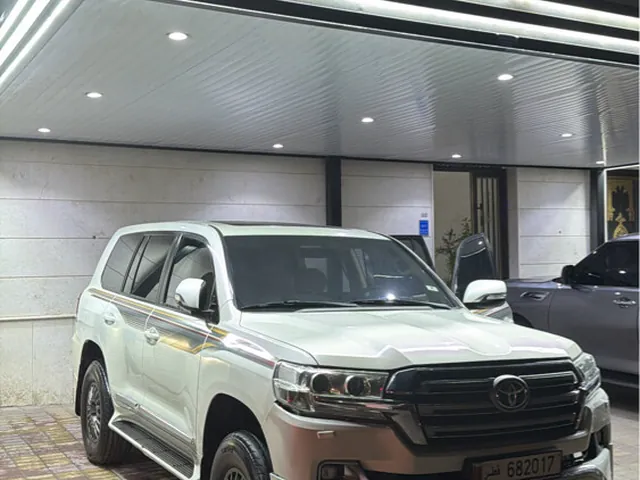 Photo of 2016 Toyota Land Cruiser GXR