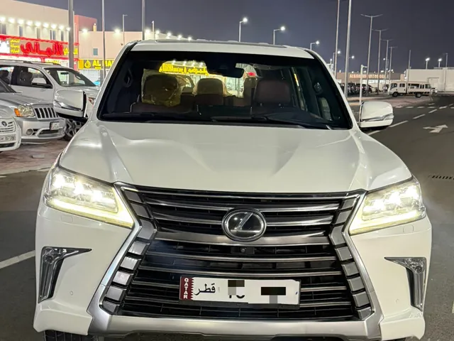 Photo of 2017 Lexus LX 570