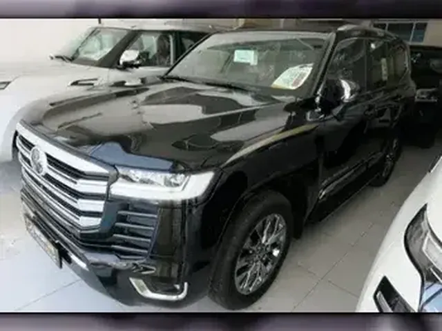 صورة 2023 تويوتا لاند كروزر VXR