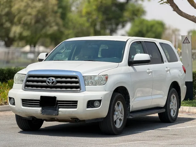 Photo of 2015 Toyota Sequoia Platinum