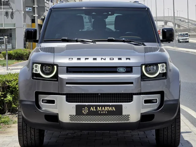 Photo of 2023 Land Rover Defender 90 HSE