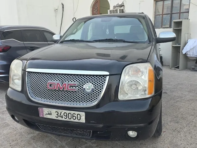 Photo of 2008 GMC Yukon Denali