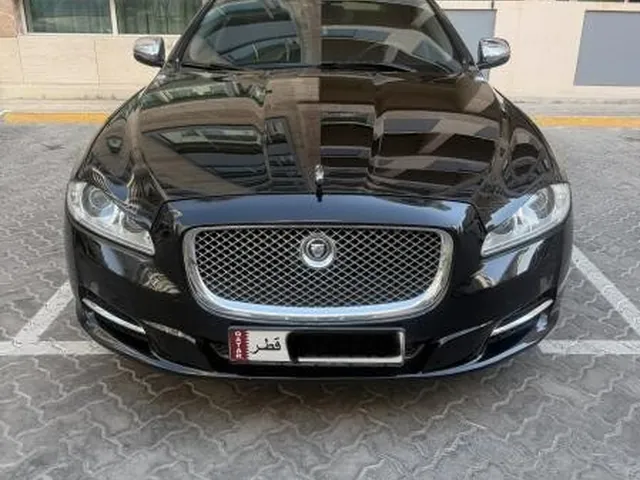 Photo of 2013 Jaguar XJ L Premium Luxury