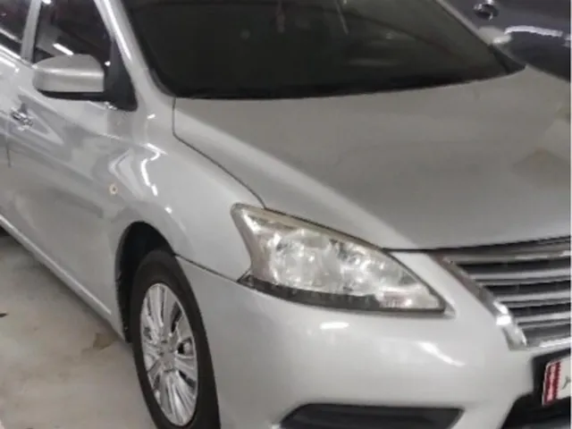 صورة 2014 نيسان سنترا