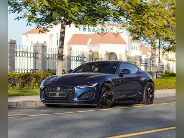 صورة 2021 جاكوار F-Type