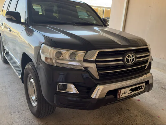 Photo of 2018 Toyota Land Cruiser GXR