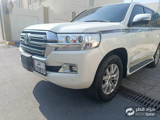 Photo of 2016 Toyota Land Cruiser GXR