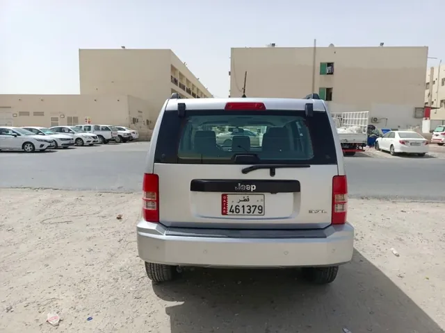 صورة 2008 جيب باتريوت