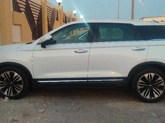 Photo of 2023 Bestune T77