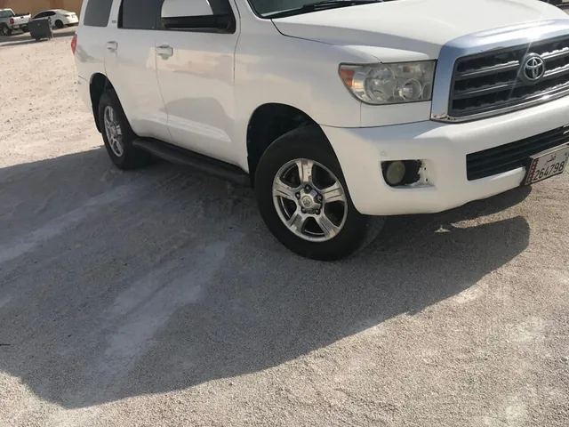 Photo of 2011 Toyota Sequoia