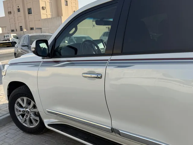 Photo of 2020 Toyota Land Cruiser GXR