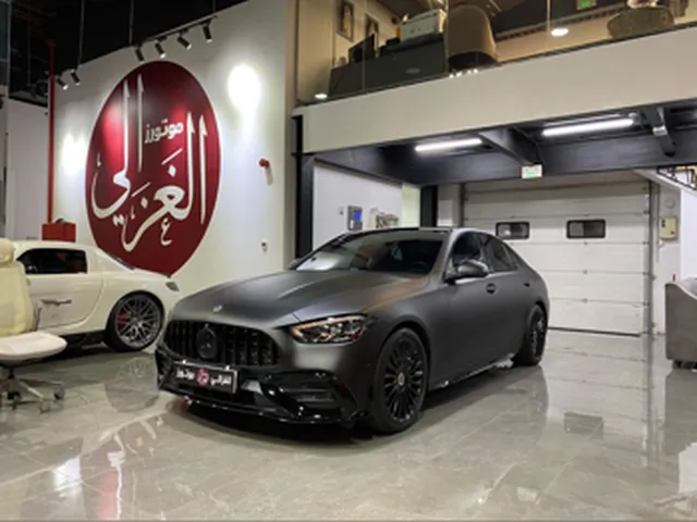 صورة 2025 مرسيدس-بنز C 200
