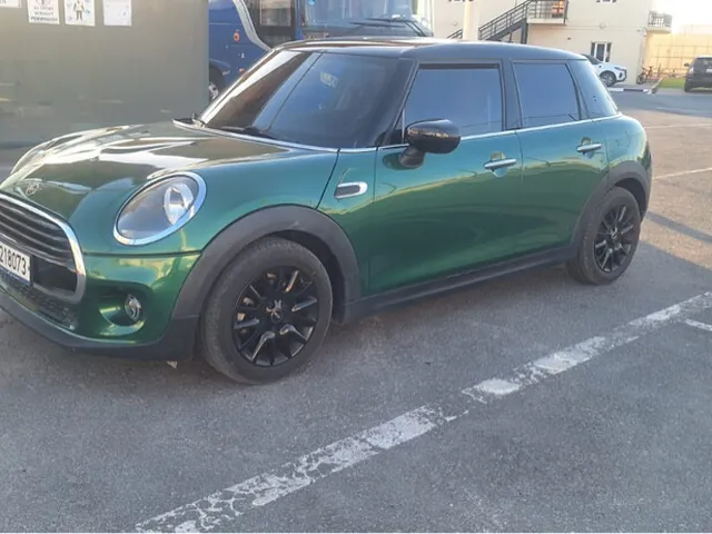 Photo of 2021 Mini Cooper