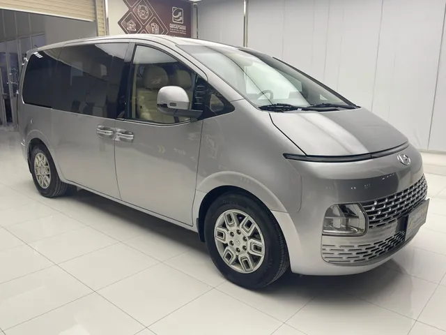 Photo of 2022 Hyundai Staria