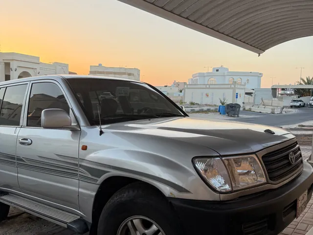 صورة 1999 تويوتا لاند كروزر GX