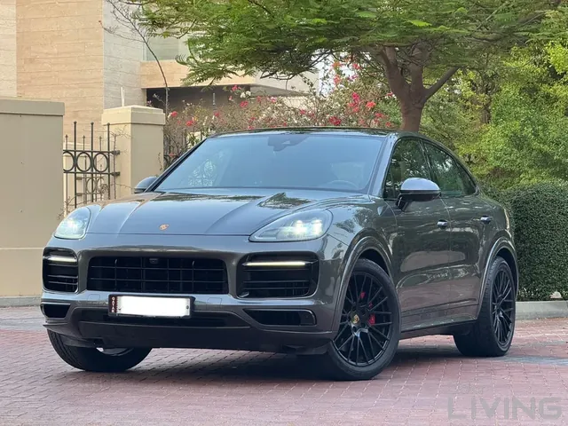 Photo of 2022 Porsche Cayenne GTS