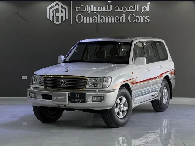 Photo of 2005 Toyota Land Cruiser GXR