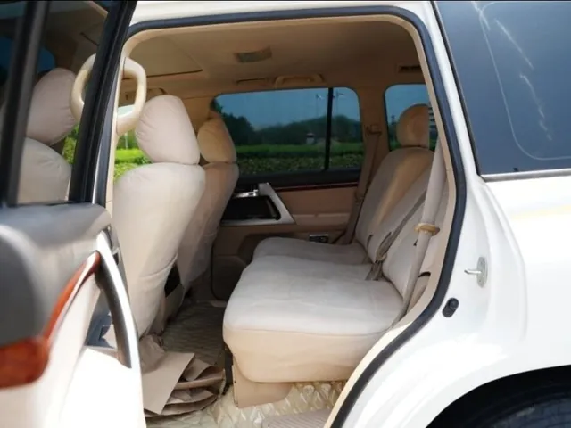Photo of 2015 Toyota Land Cruiser GXR