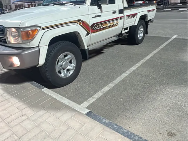 Photo of 2017 Toyota Land Cruiser LX