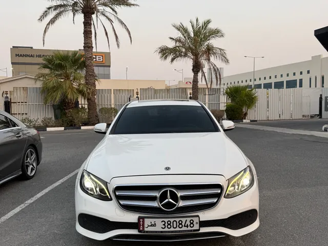 صورة 2020 مرسيدس-بنز E 200