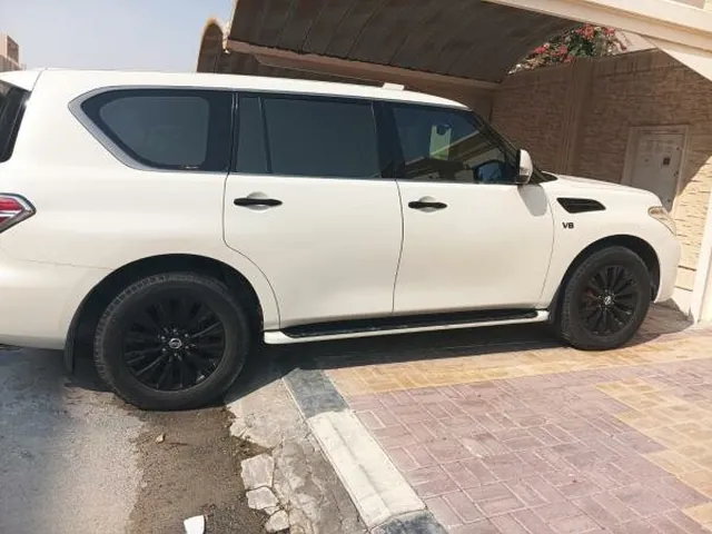 صورة 2017 نيسان باترول تيتانيوم