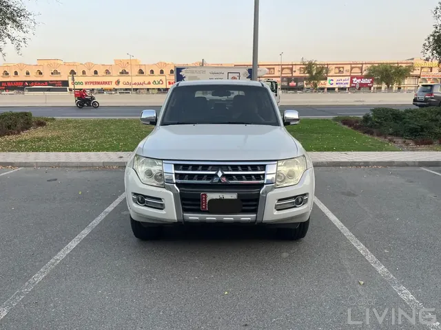 صورة 2015 ميتسوبيشي باجيرو GLS