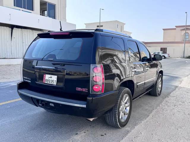 Photo of 2009 GMC Yukon Denali