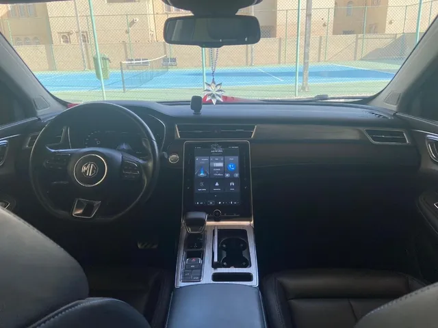 صورة 2023 إم جي RX5 تيربو