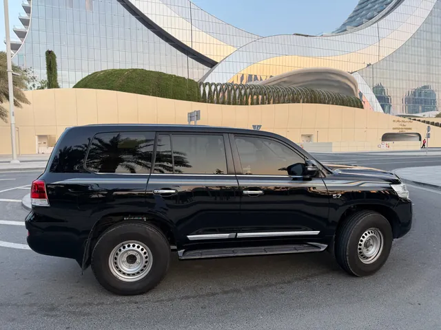 Photo of 2019 Toyota Land Cruiser VXR