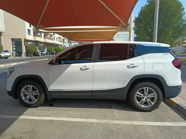 Photo of 2022 GMC Terrain SLE