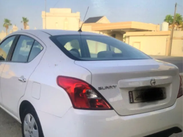 صورة 2023 نيسان صني