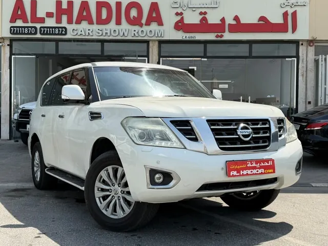 صورة 2014 نيسان باترول LE