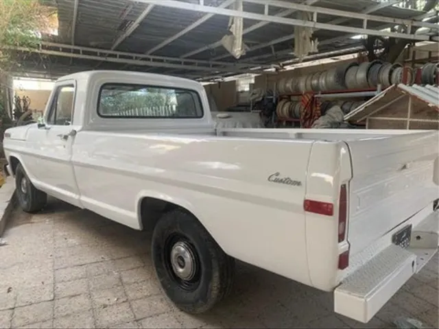 Photo of 1970 Ford Escape