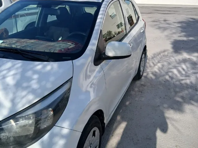 صورة 2021 كيا بيكانتو