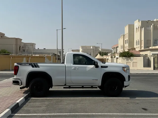 Photo of 2022 GMC Sierra 1500 AT4