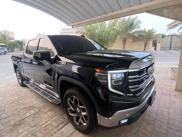 صورة 2024 جي إم سي سييرا 1500