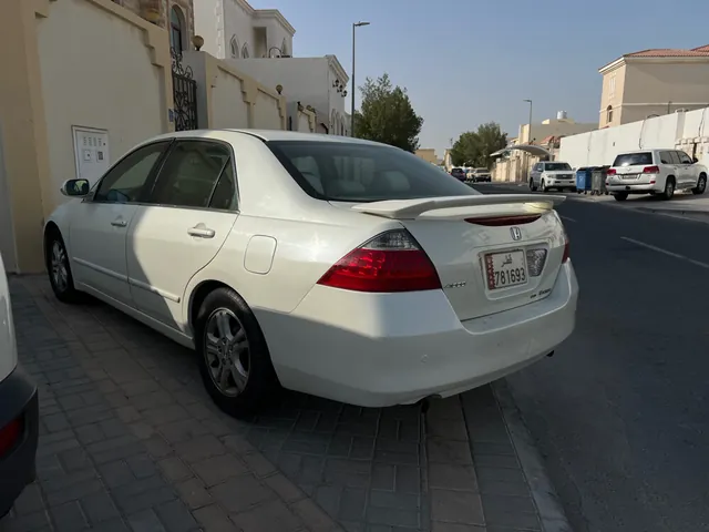 صورة 2007 هوندا أكورد كروس تور