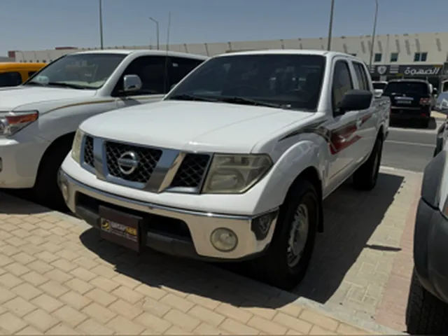 صورة 2013 نيسان نافارا SE
