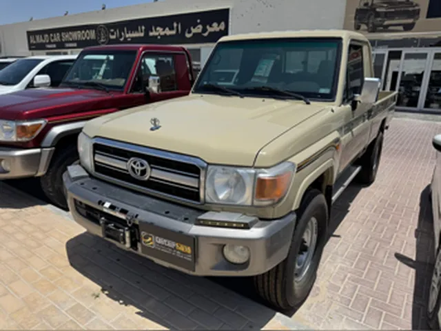 صورة 2021 تويوتا لاند كروزر LX