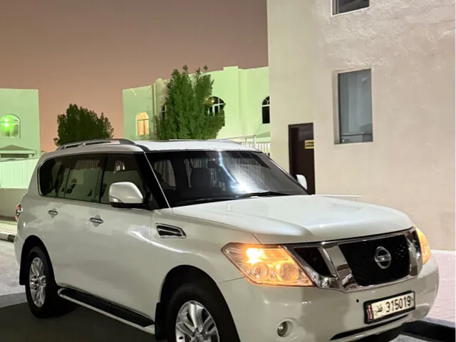 Photo of 2010 Nissan Patrol LE