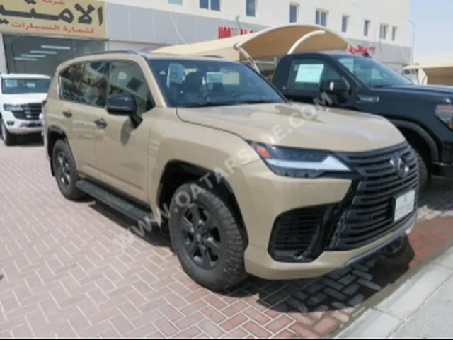 صورة 2025 لكزس LX 600 لكجري