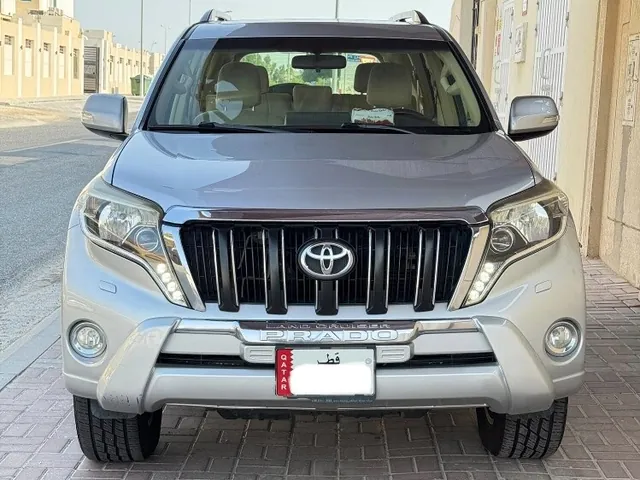 صورة 2016 تويوتا لاند كروزر برادو TXL