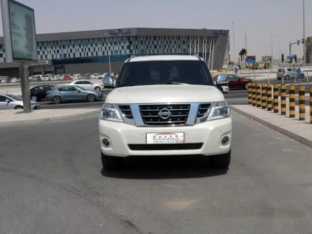 صورة 2019 نيسان باترول بلاتينيوم